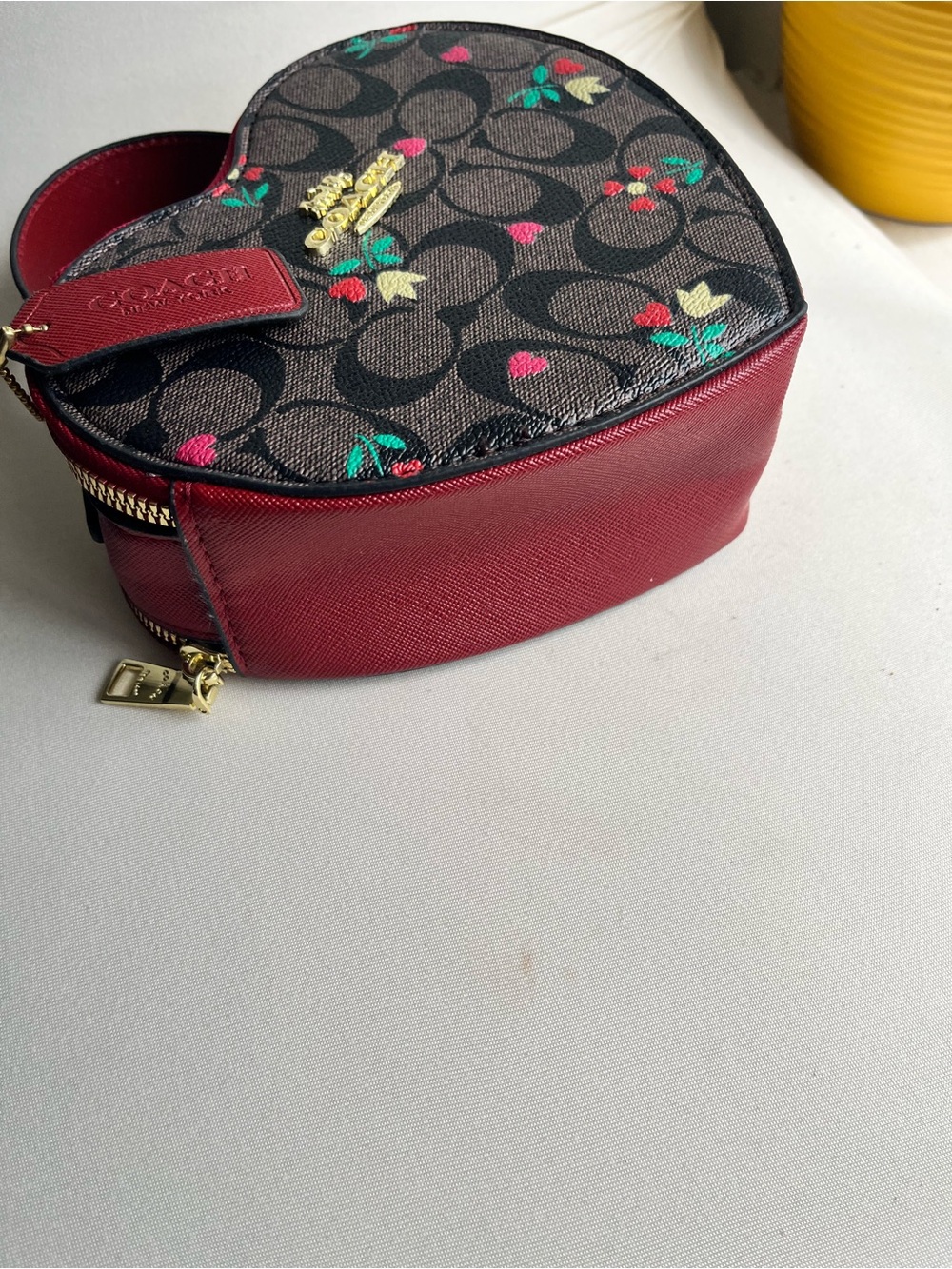 Coach Heart-Shaped Signature Canvas Wristlet in Red Floral - Picture 11 of 15